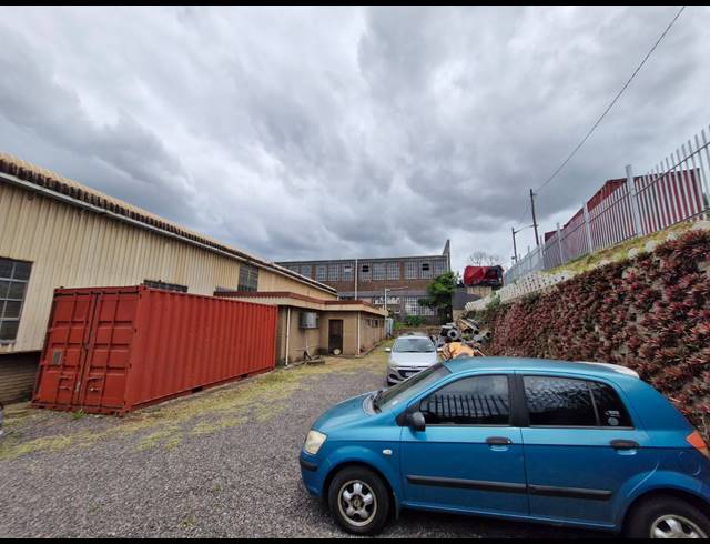 500M² INDUSTRIAL YARD TO LET IN QUEENSMEAD INDUSTRIA